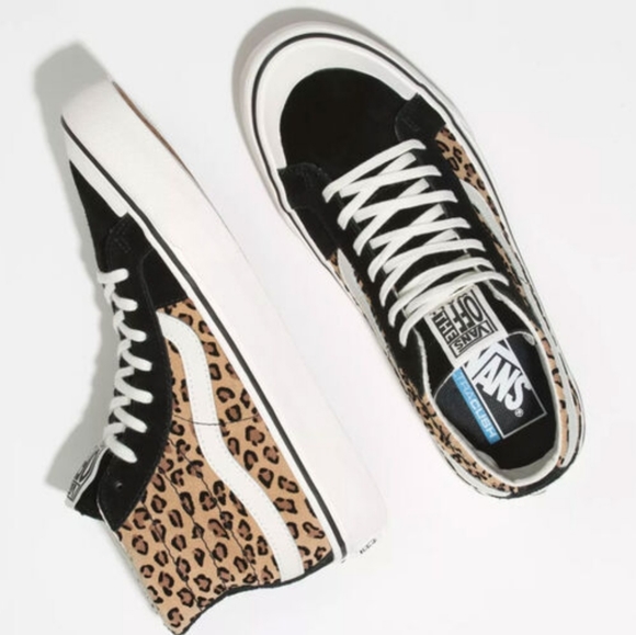 Vans Shoes - Vans Sk8-Hi 138 Decon SF High Top Leopard Print Sneaker Size 8M/9.5W